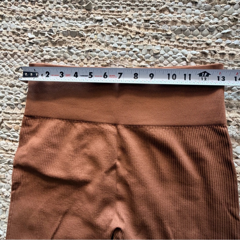 Women's Set of Black and Brown Ribbed Leggings - Picture 5 of 7